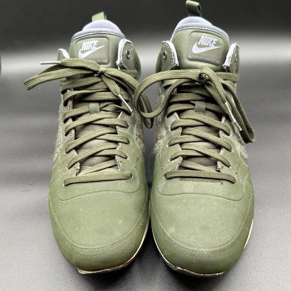 Men's Green Athletic Shoes - Picture 2 of 7